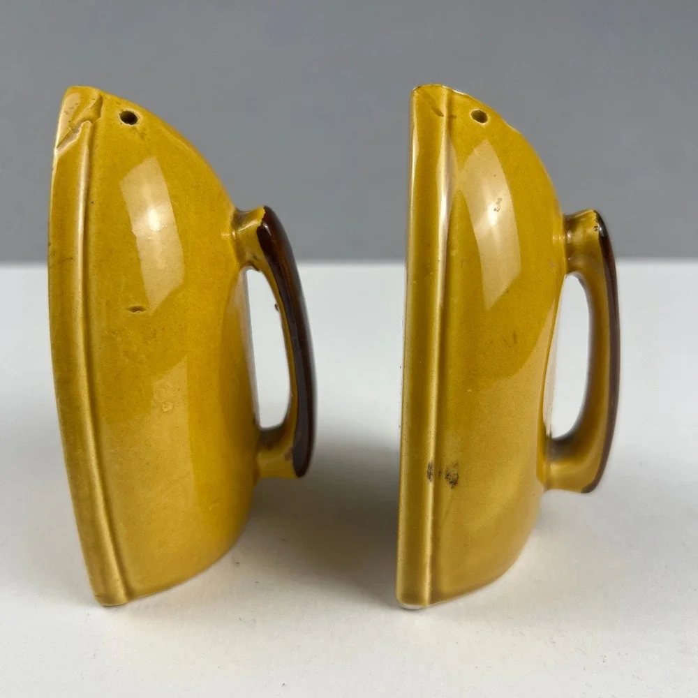 Vintage California Flat Iron Salt and Pepper Shakers Yellow Ceramic Set Souvenir